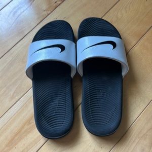 Nike slides